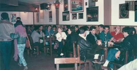 La storia del Pellicano, pi antico pub di Bari: In via Montegrappa una tana affumicata